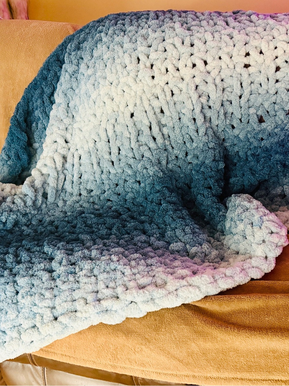 Cozy Ombre Chunky Knit Oversized Throw Blanket - Ocean Blue Gradient